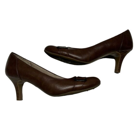 Life Stride Soft Systems Closed Toe Dark Brown Heels Almond Toe Formal Office - Picture 1 of 9